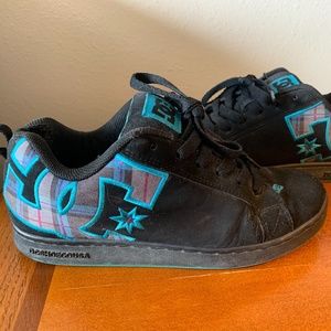 DC Court Graffik SE Women's Skate Shoes